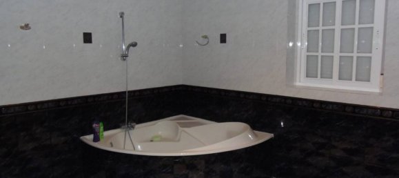 5 bedrooms Villa in Arriate, Spain No. 69162 3