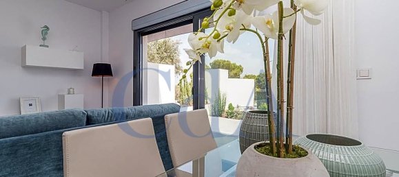 3 bedrooms Bungalow in Torrevieja, Spain No. 6243 2