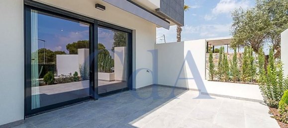 3 bedrooms Bungalow in Torrevieja, Spain No. 6243 8