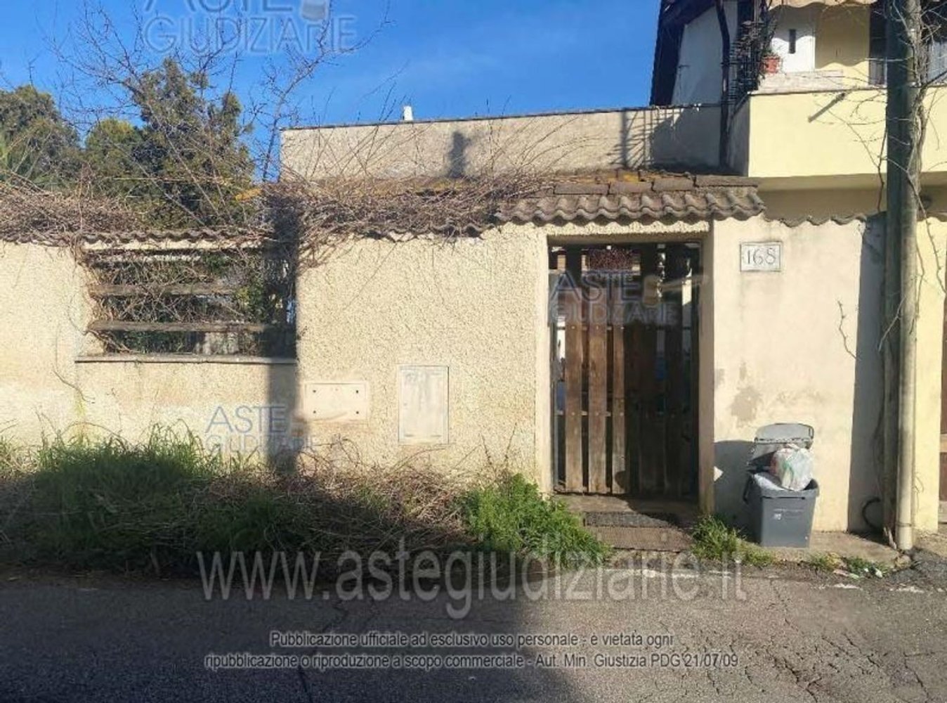 3 rooms Apartment in Rome, Italy No. 190831