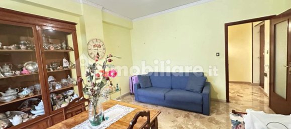 3 Schlafzimmer Wohnung in Palermo, Italy, Nr. 310316 8
