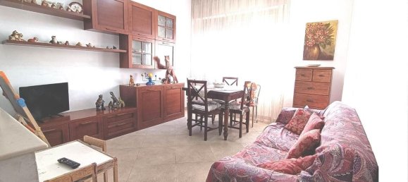 3 rooms Apartment in Carrara, Italy No. 31121 12
