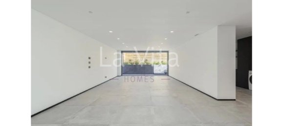 5 bedrooms Villa in Cascais, Portugal No. 170778 25