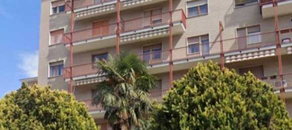 4 bedrooms Apartment in Turin, Italy No. 311464 7