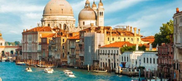 6 bedrooms Hotel in Venice, Italy No. 61842 2