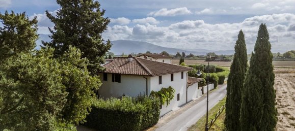 3 bedrooms House in Campi Bisenzio, Italy No. 357108 11