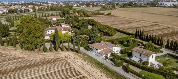 3 bedrooms House in Campi Bisenzio, Italy No. 357108 17