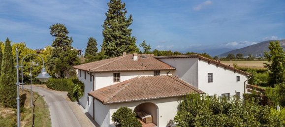 3 bedrooms House in Campi Bisenzio, Italy No. 357108 10