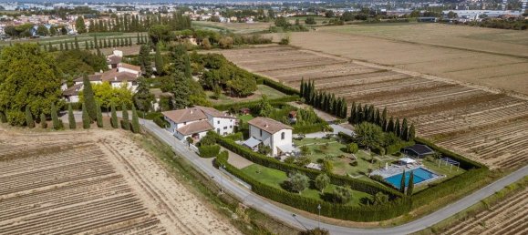 3 bedrooms House in Campi Bisenzio, Italy No. 357108 16