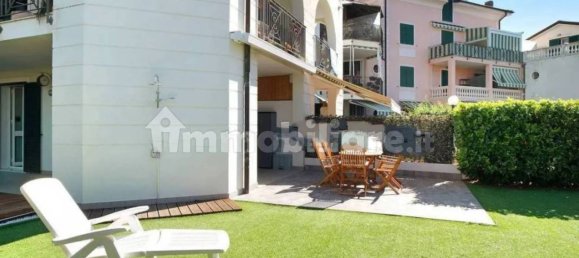 2 bedrooms Apartment in Taggia, Italy No. 127598 2