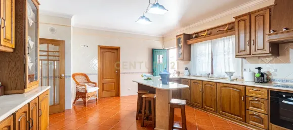 Вилла с 4 спальнями в Сантарен, Португалия № 118906 17