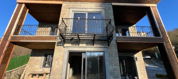 Villa 4+1 in Trabzon, Turkey No. 40324 4