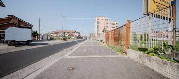 Almacén de 5 habitaciónes en Turin, Italy No. 345893 5