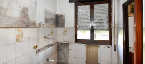 5-Zimmer Villa in Parabiago, Italy, Nr. 23205 4