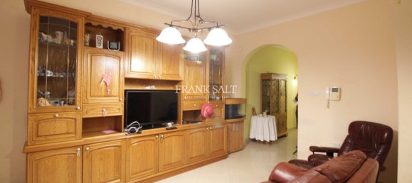 3 Schlafzimmer Maisonette-Wohnung in Mqabba, Malta, Nr. 8075 5