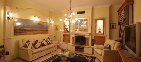 3 Schlafzimmer Maisonette-Wohnung in Mqabba, Malta, Nr. 8075 2