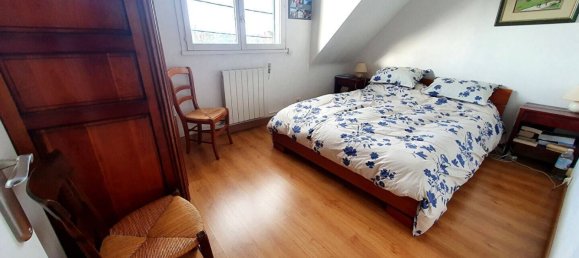 3 bedrooms House in Cachan, France No. 150959 8