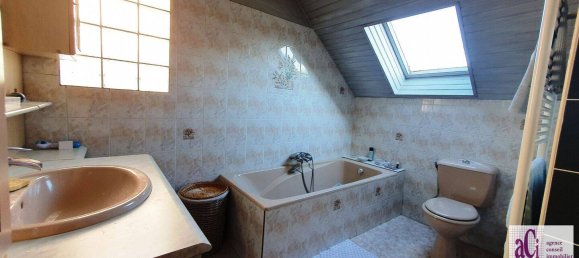 3 bedrooms House in Cachan, France No. 150959 10