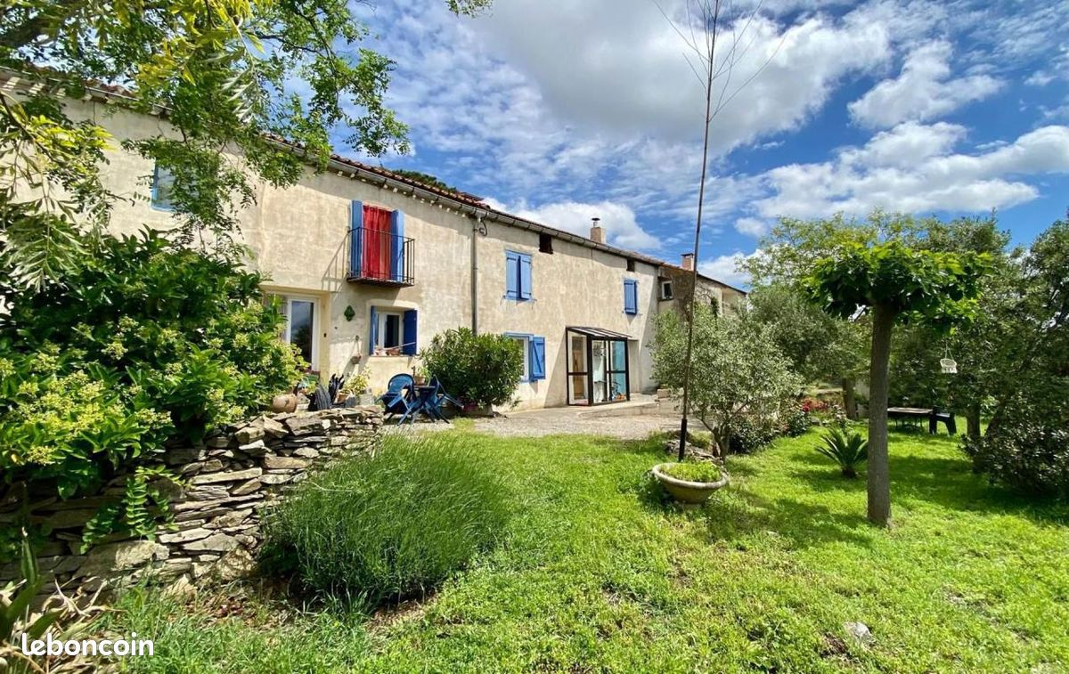 7 bedrooms House in Carcassonne, France No. 338737