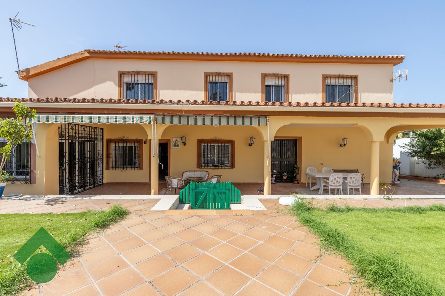 4 غرف نوم منزل في Cadiz, Spain رقم 155662