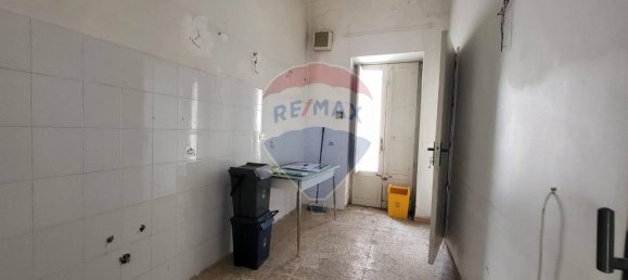 Дом с 5 комнатами в Рагуза, Италия № 40798 31