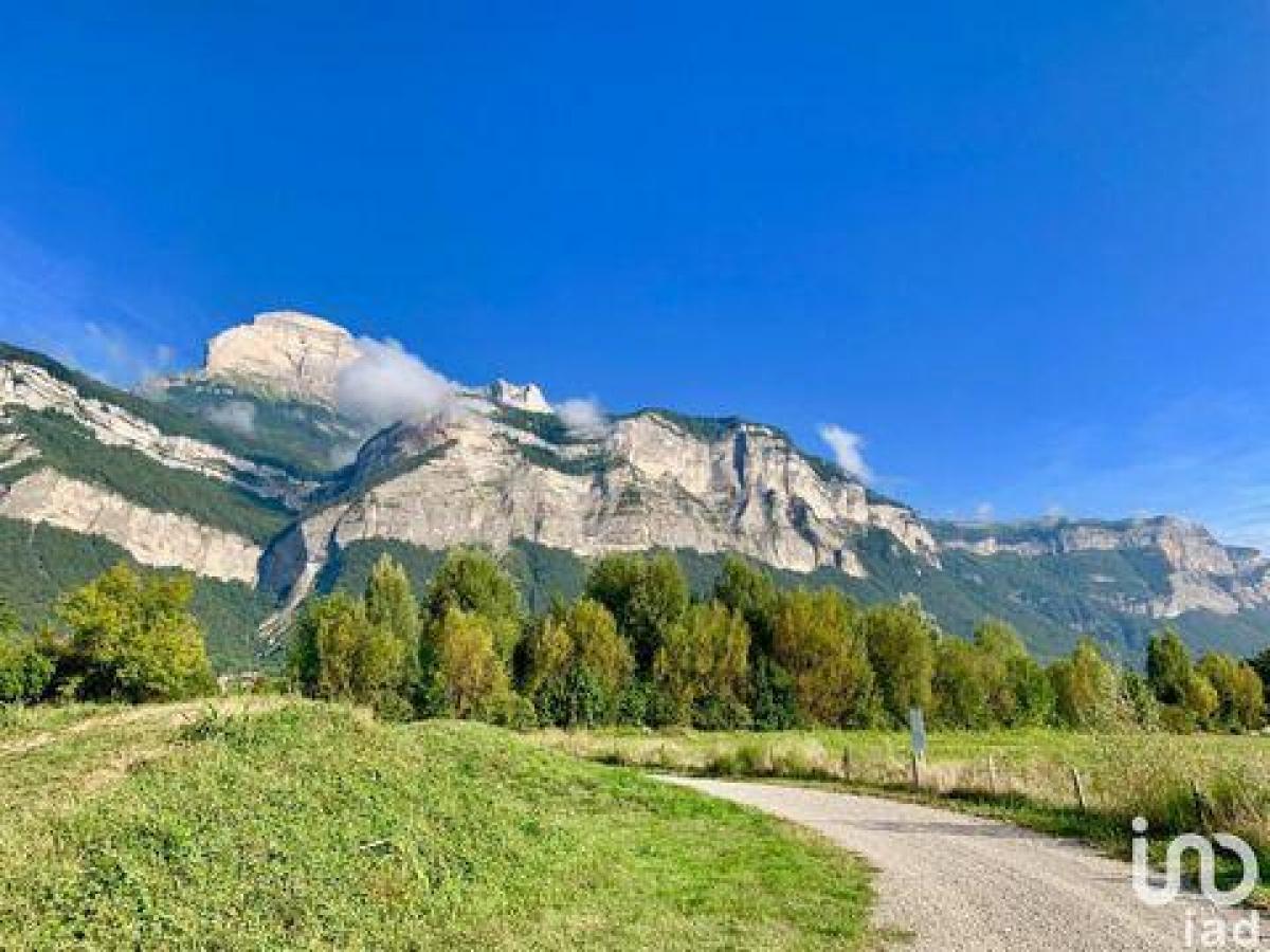 3 bedrooms Condo in Crolles, France No. 36946