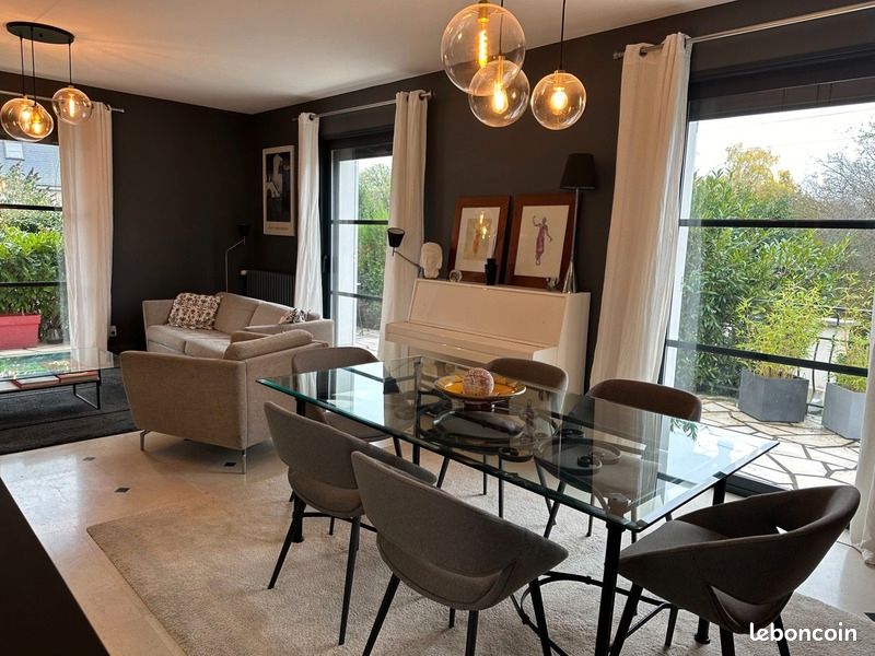 5 bedrooms House in Chambray-les-Tours, France No. 155328