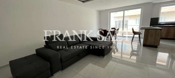 Apartamento de 3 dormitorios en Mgarr, Malta No. 7888 4