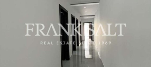 Apartamento de 3 dormitorios en Mgarr, Malta No. 7888 15