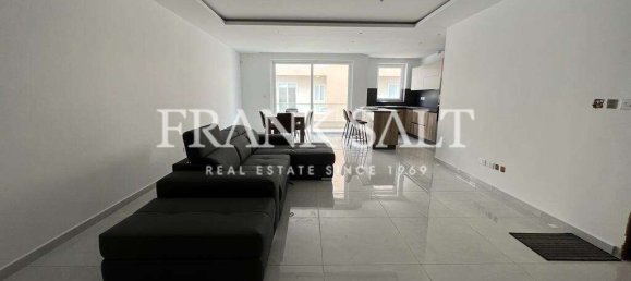 Apartamento de 3 dormitorios en Mgarr, Malta No. 7888 3