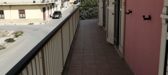 Villa de 3 habitaciónes en Pachino, Italy No. 68361 2