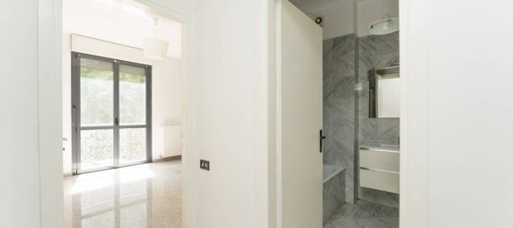 2 bedrooms Apartment in Milan, Italy No. 273428 13