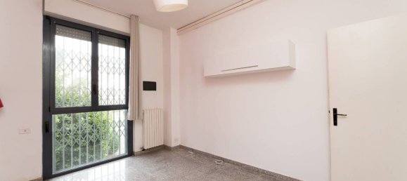 2 bedrooms Apartment in Milan, Italy No. 273428 17