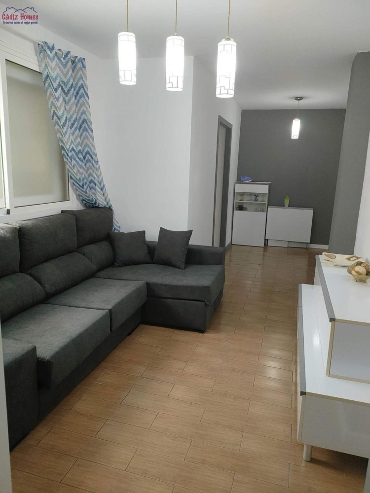 Apartamento de 3 dormitorios en Cádiz, Spain No. 148616