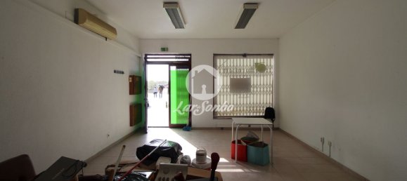 Коммерческая недвижимость 60м² в Фанзереш, Португалия № 37569 3