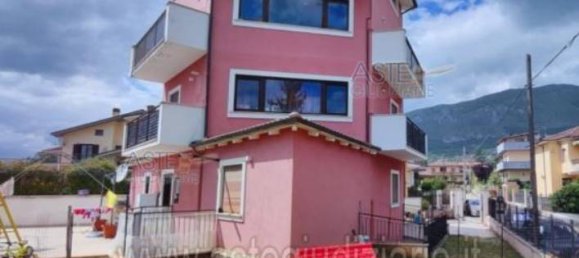 3 bedrooms Apartment in Avezzano, Italy No. 348150 9