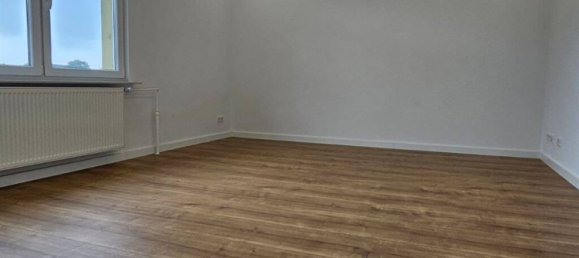 3 rooms Apartment in Wilhelmshaven, Germany No. 114655 2