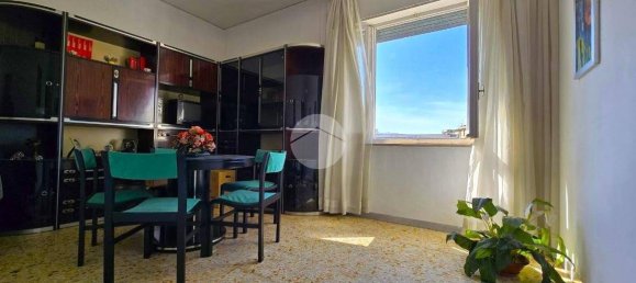 3 Schlafzimmer Wohnung in Naples, Italy, Nr. 164788 13