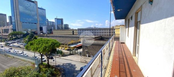 3 Schlafzimmer Wohnung in Naples, Italy, Nr. 164788 22