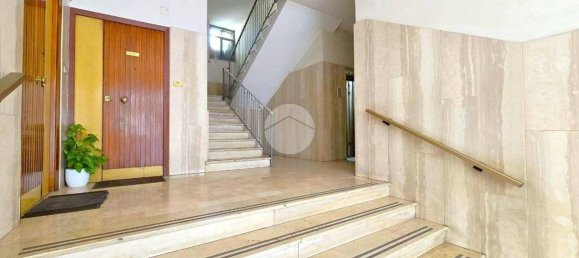 3 Schlafzimmer Wohnung in Naples, Italy, Nr. 164788 5