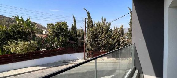 Casa de 3 dormitorios en Pyrgos, Cyprus No. 14690 8