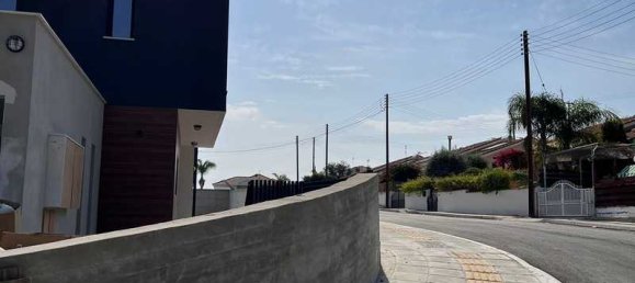 Casa de 3 dormitorios en Pyrgos, Cyprus No. 14690 9