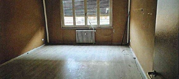 6 rooms Apartment in Foligno, Italy No. 188450 10