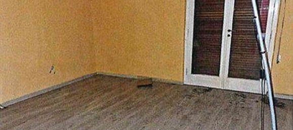 6 rooms Apartment in Foligno, Italy No. 188450 7