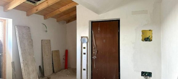 3 rooms Apartment in Seregno, Italy No. 21150 11