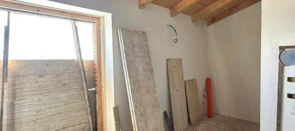 3 rooms Apartment in Seregno, Italy No. 21150 3