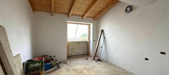 3 rooms Apartment in Seregno, Italy No. 21150 18