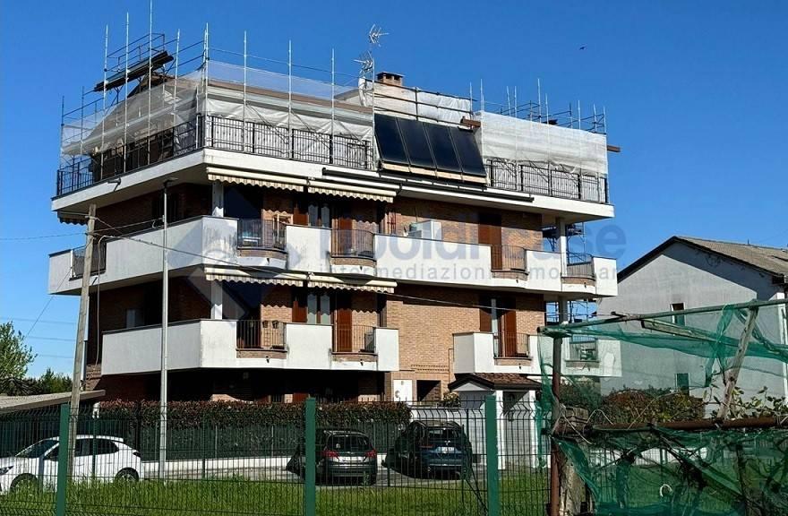 3 rooms Apartment in Seregno, Italy No. 21150