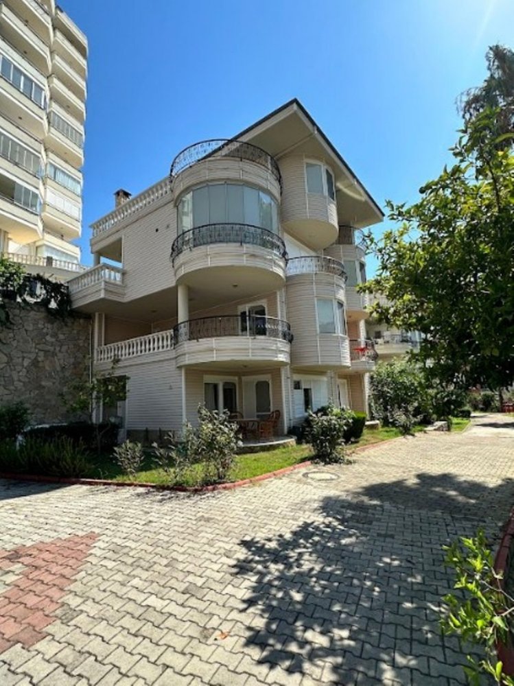 Villa 3+1 in Alanya, Turkey, Nr. 23778