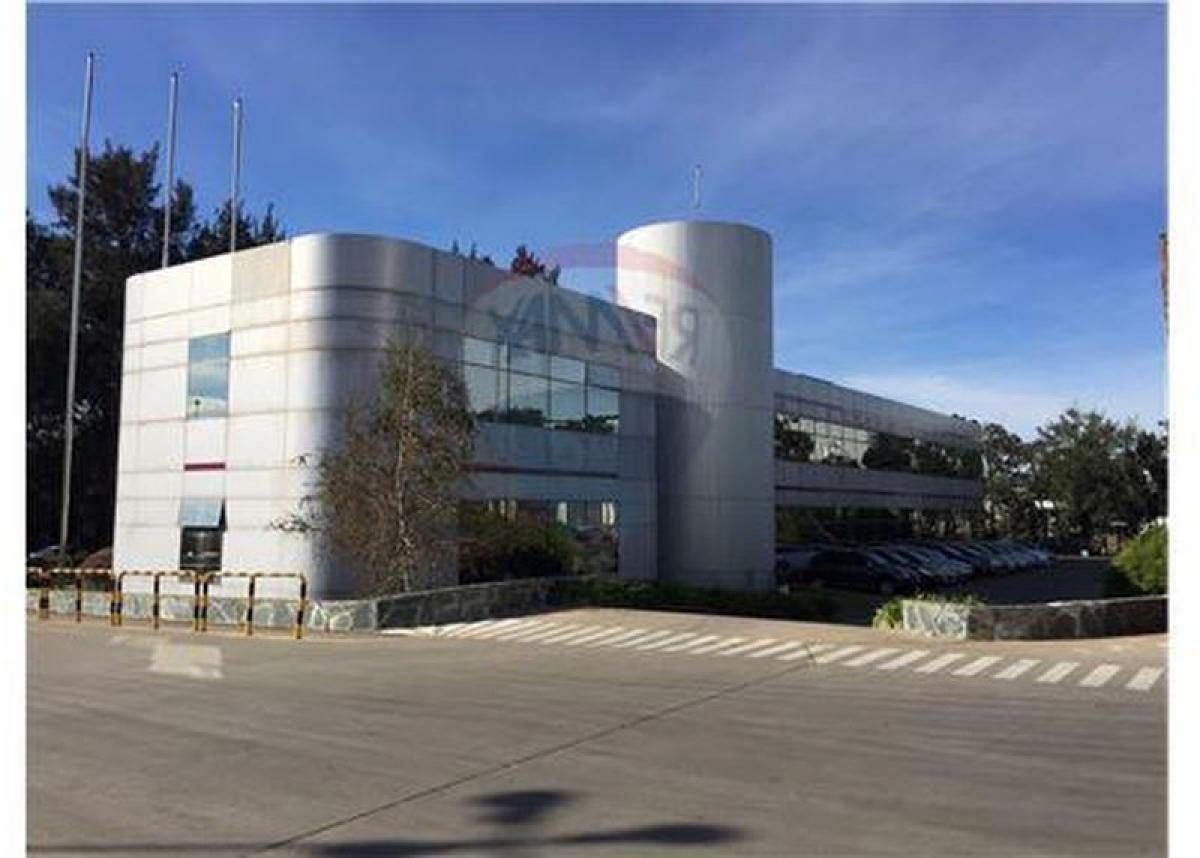 4800m² Office in Malvinas Argentinas, Argentina No. 27927